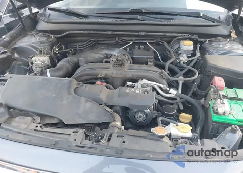 2015 Subaru Outback 2.5I Limited z USA, uszkodzony, nr VIN 4S4BSALC2F3231869